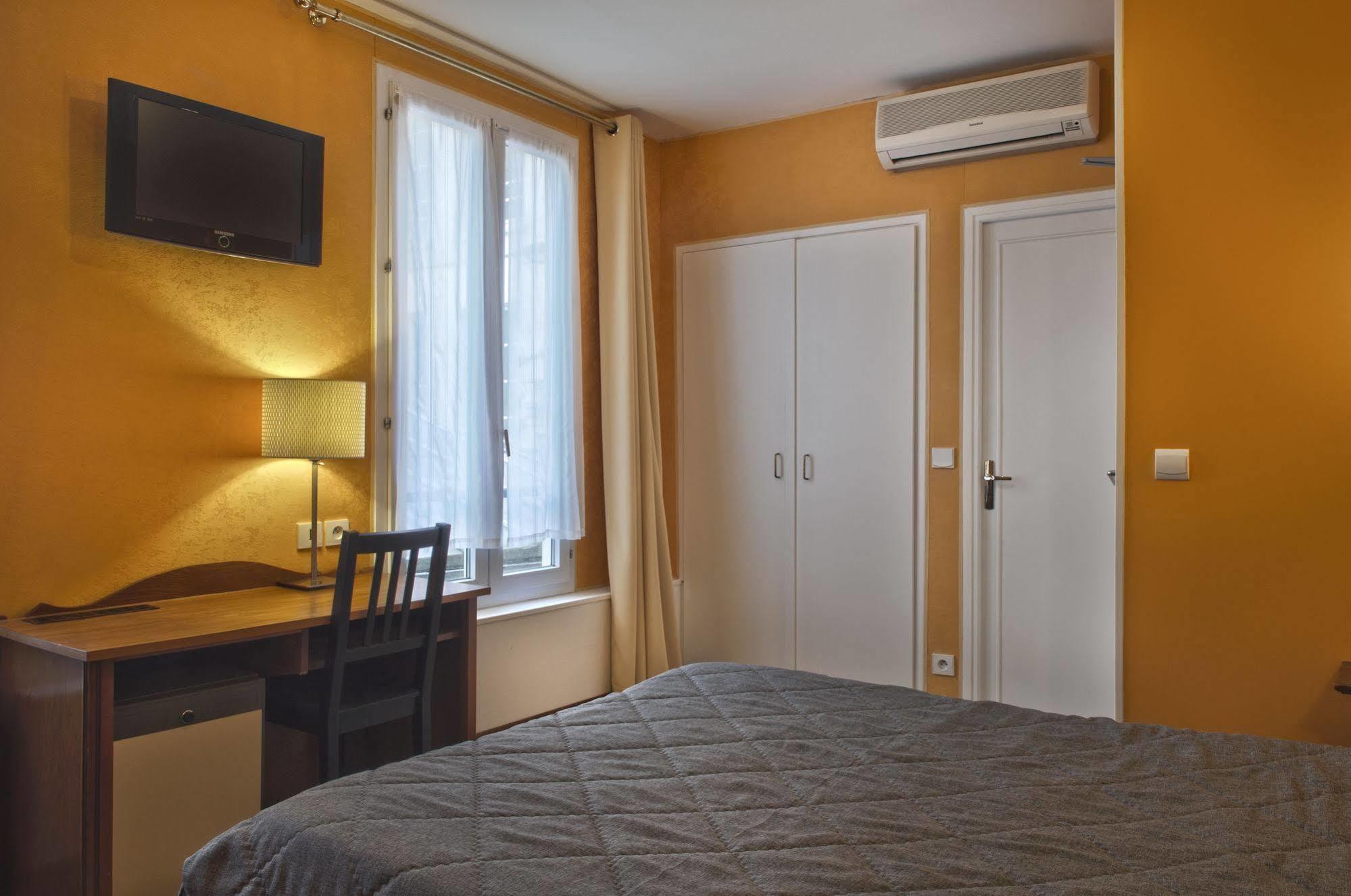 Hotel Du Commerce Париж Экстерьер фото