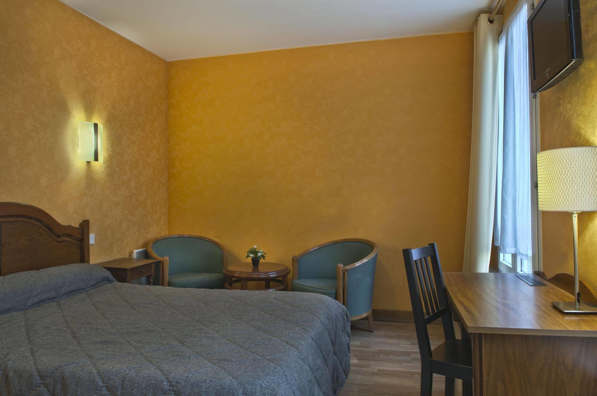 Hotel Du Commerce Париж Экстерьер фото
